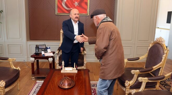 Vali Varol, ‘halk buluşmaları’nda vatandaşlarla bir araya geldi